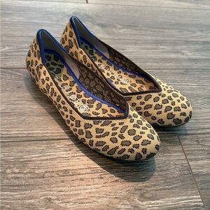 Rothy's Tan and Black Leopard Print Flats